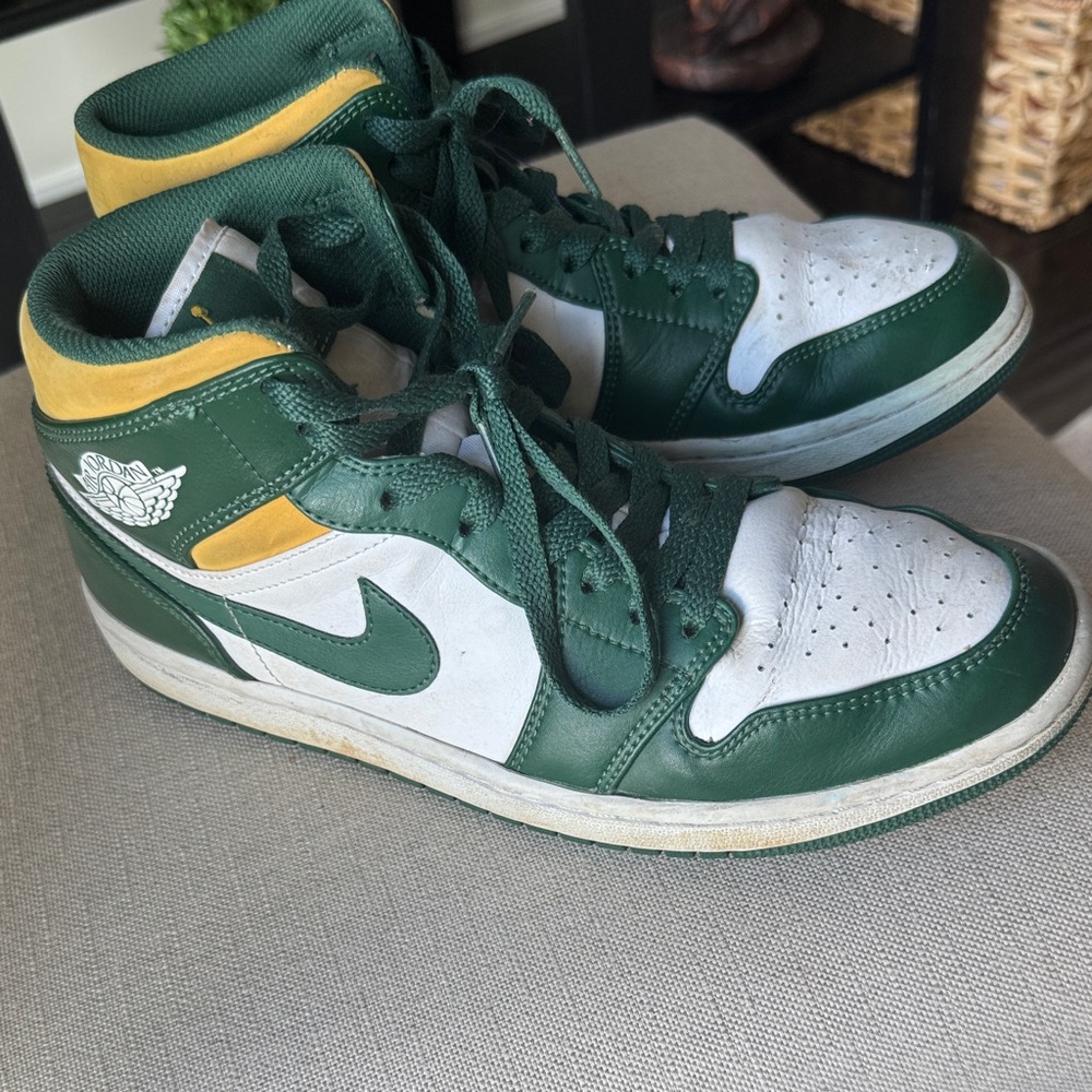 Nike Green and Yellow Athletic Shoes